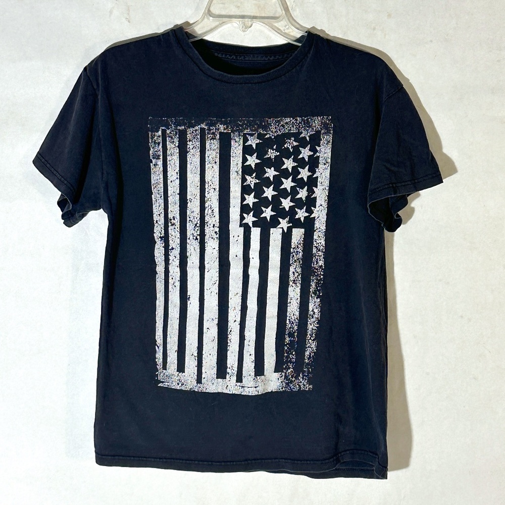 America USA United States Black White Flag Short Sleeve Tee T Shirt